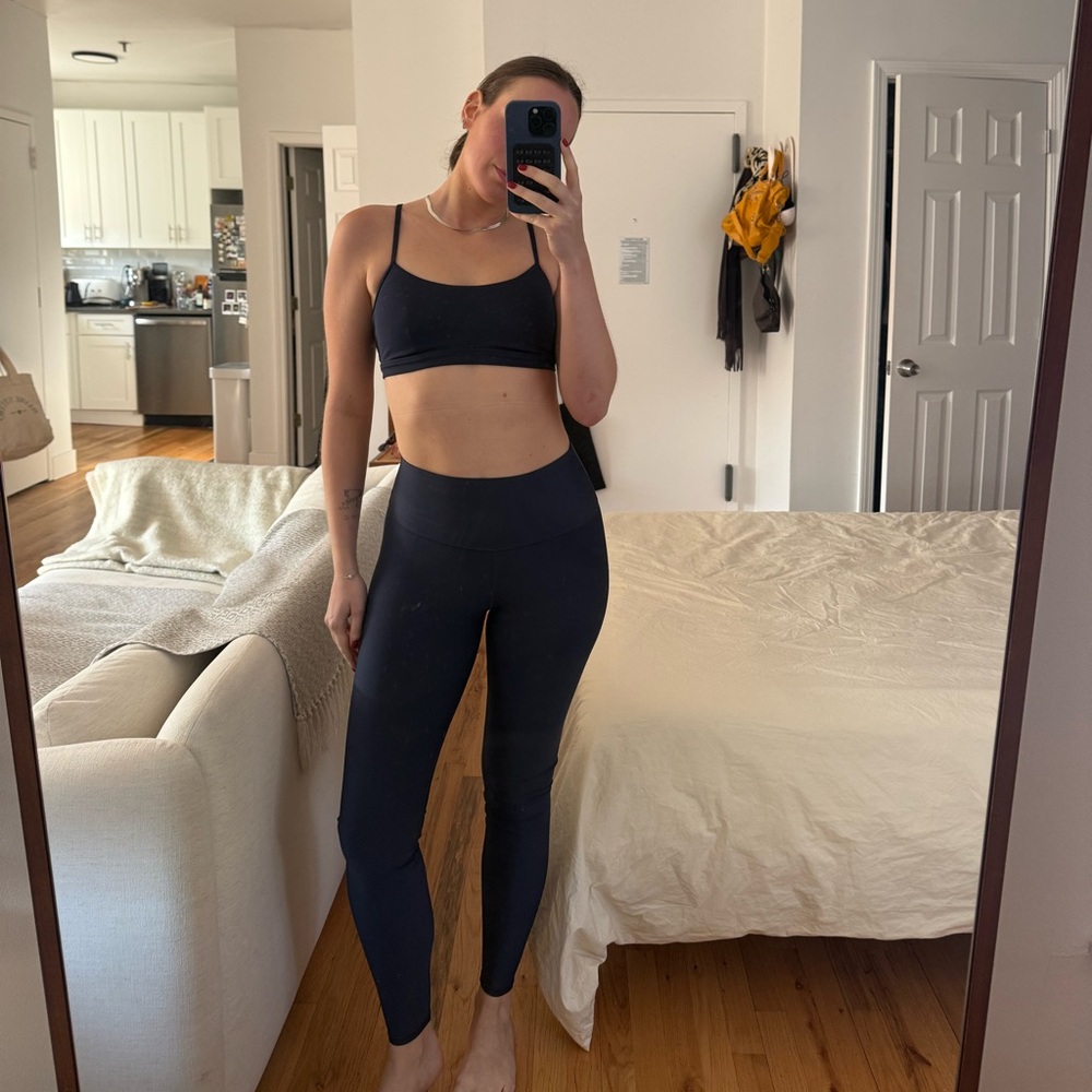 Alo Yoga Leggings and Bra in Navy Blue